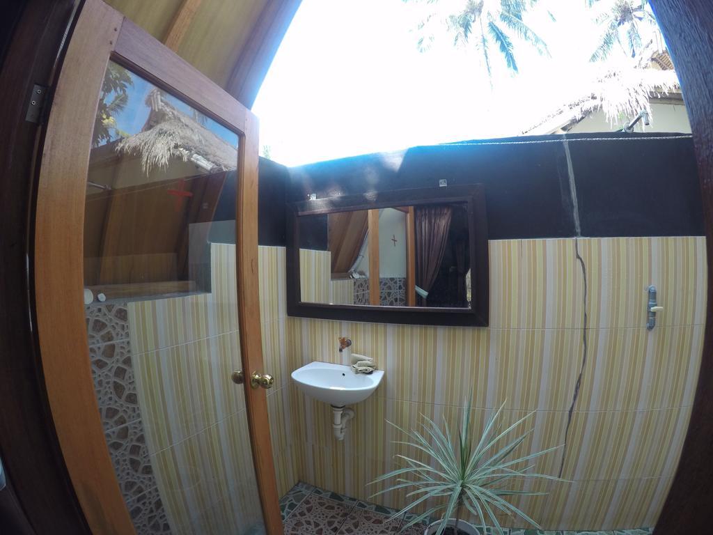 Hello Lumbung Homestay Gili Air Buitenkant foto