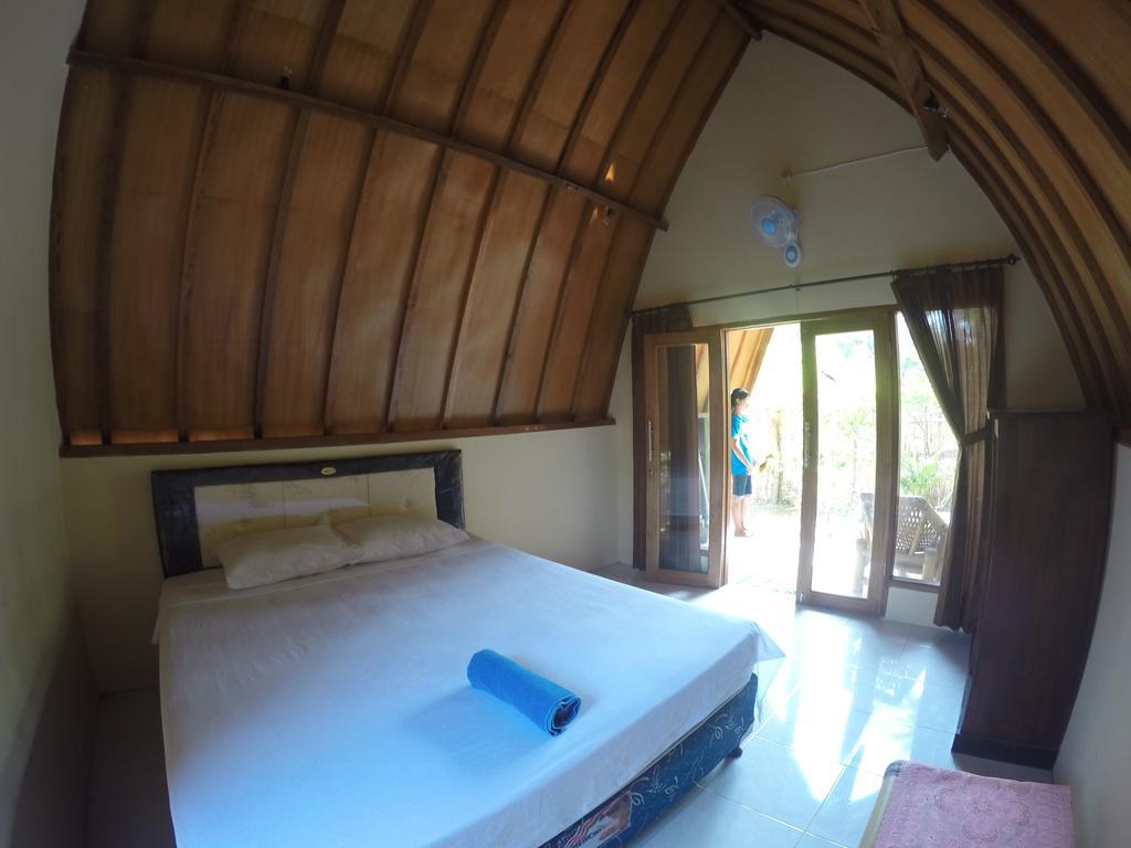 Hello Lumbung Homestay Gili Air Buitenkant foto