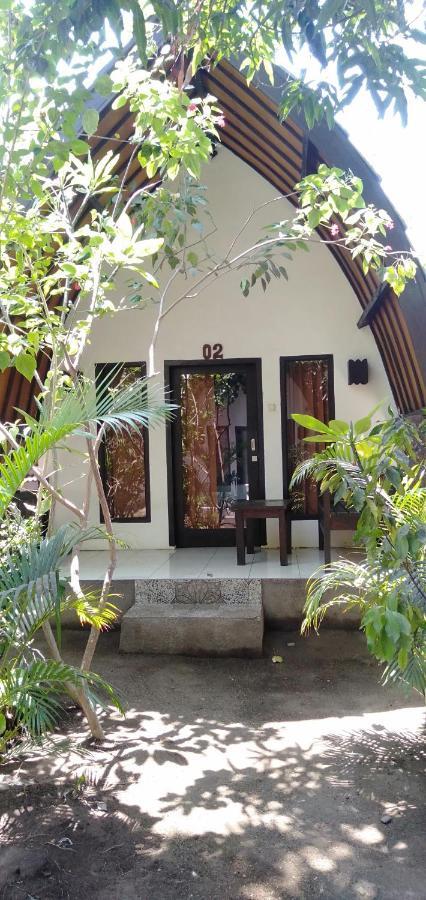 Hello Lumbung Homestay Gili Air Buitenkant foto